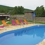 Cozy In With Swimming Pool Apartment *
